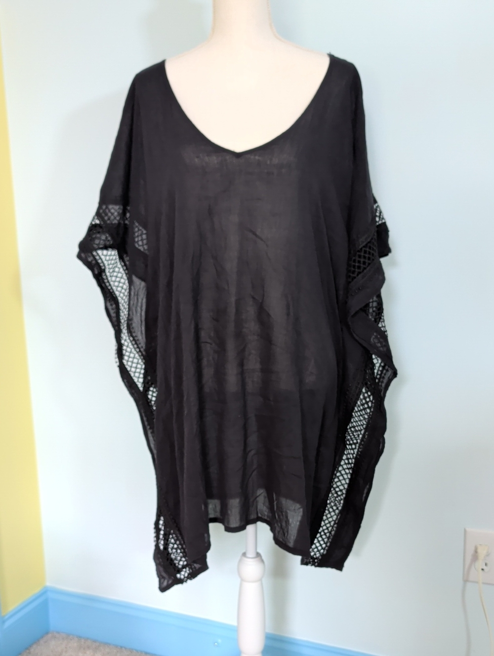 Kim Rogers Black Crochet-Trim V-Neck Swim Coverup Boho poncho one size flowy